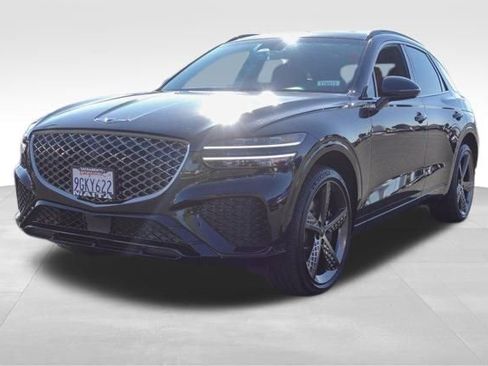 Used 2023 Genesis GV70 2.5T w/ Sport Prestige Package image 8