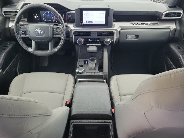 Used 2025 Toyota Tacoma SR5 AWD/4WD image 14