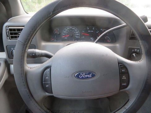 Used 2004 Ford F250 4x4 Crew Cab Super Duty image 14