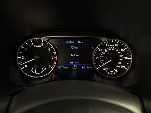 Used 2024 Nissan Altima 2.5 SV image 18