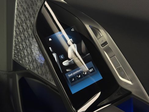 Used 2023 BMW i7 xDrive60 w/ Parking Assistance Package image 43