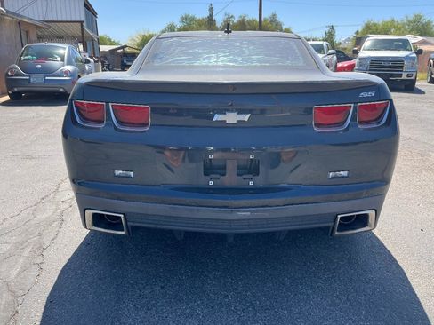 Used 2013 Chevrolet Camaro SS RWD image 4