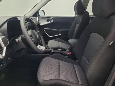 Used 2022 Kia Soul LX w/ Technology Package image 17