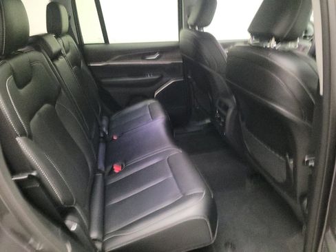 Used 2022 Jeep Grand Cherokee Limited 4xe w/ MOPAR Finishing Package image 19