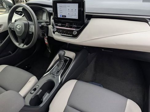 Used 2024 Toyota Corolla LE FWD image 32