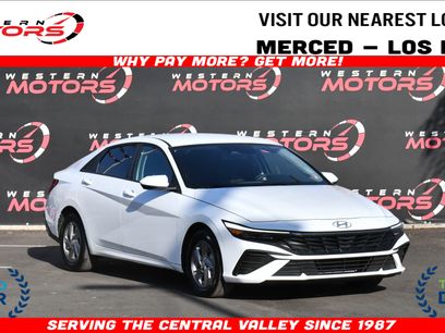Used 2025 Hyundai Elantra SE w/ Cargo Package