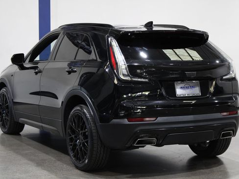 Used 2020 Cadillac XT4 Sport w/ Driver Assist Package FWD image 8