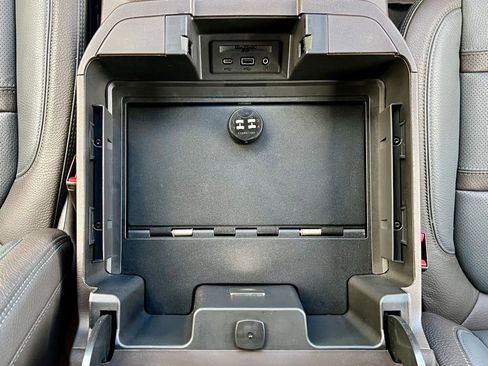 Used 2021 GMC Sierra 1500 Denali w/ Denali Ultimate Package image 40