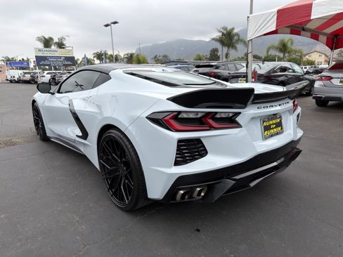 Used 2021 Chevrolet Corvette Stingray Premium Cpe w/ Z51 Performance Package RWD image 6