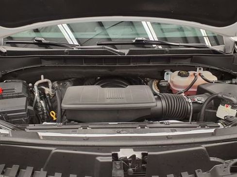 Used 2025 GMC Yukon XL Denali image 40