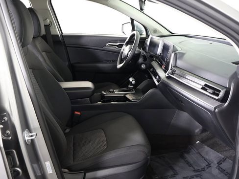 Used 2024 Kia Sportage LX image 27