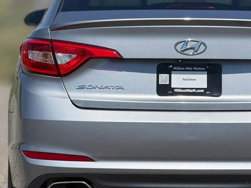 Used 2015 Hyundai Sonata Sport w/ Option Group 03 image 13