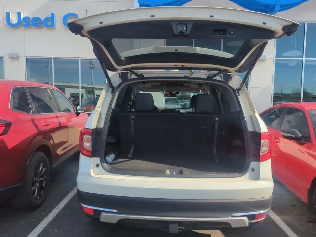 Used 2019 Honda Pilot Touring image 4