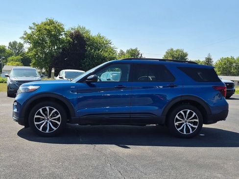 Used 2023 Ford Explorer ST-Line w/ Class IV Trailer Tow Package AWD/4WD image 4