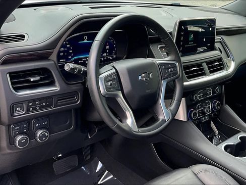 Used 2024 Chevrolet Tahoe Z71 image 17