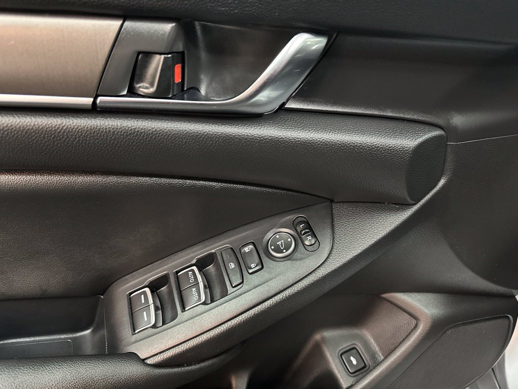 Used 2020 Honda Accord LX image 18