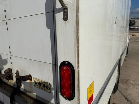 Used 2017 GMC Savana 3500 Van Cab-Chassis 2D image 23