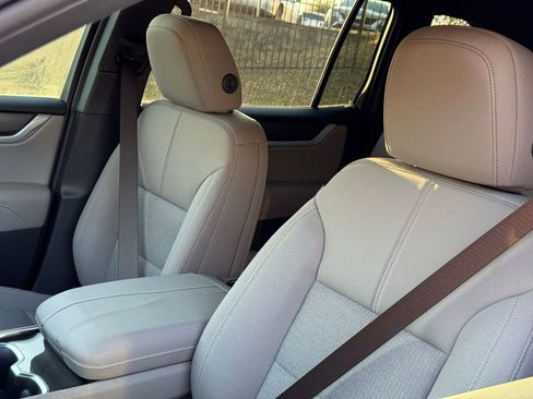 New 2026 GMC Acadia Elevation image 14