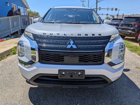 Used 2022 Mitsubishi Outlander ES AWD/4WD image 9