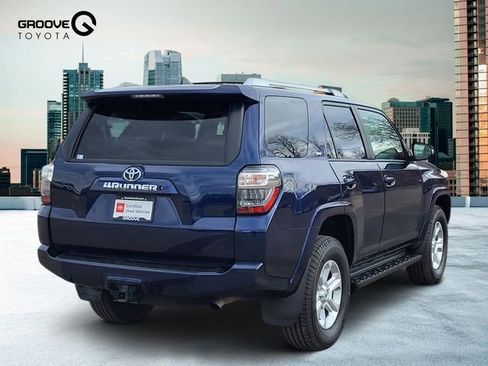 Used 2017 Toyota 4Runner SR5 Premium image 6