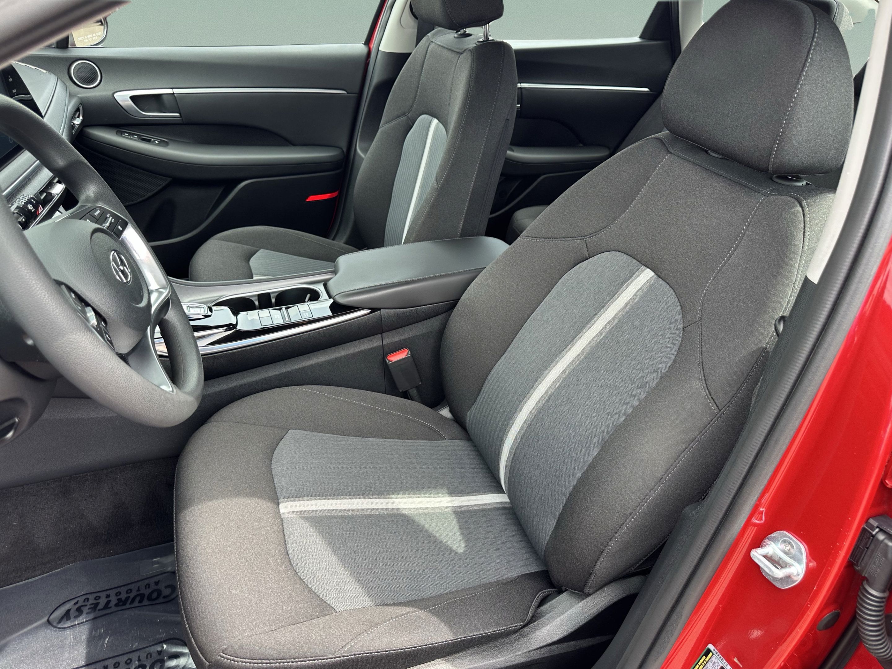 Used 2021 Hyundai Sonata SEL FWD image 16