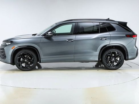 New 2026 Volkswagen Tiguan SE R-Line image 2