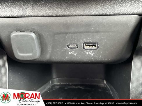Used 2025 Chevrolet TrailBlazer LT AWD/4WD image 27