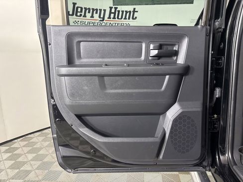 Used 2012 RAM 2500 ST w/ Chrome Appearance Group AWD/4WD image 18