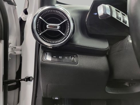 Used 2025 Chevrolet Equinox LT image 11