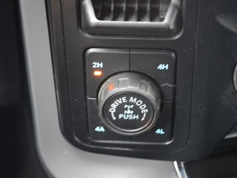 Used 2024 Ford F150 Lariat image 30