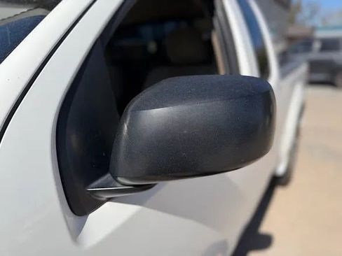 Used 2017 Nissan Frontier SV RWD image 20