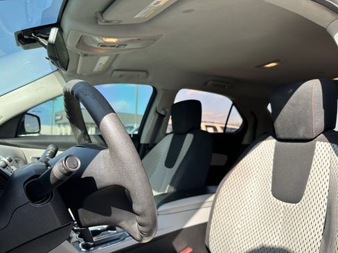 Used 2010 Chevrolet Equinox LS image 15