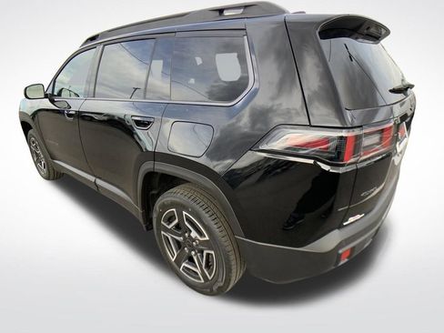 New 2026 Jeep Cherokee Laredo image 3