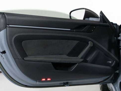 Used 2023 Porsche 911 GT3 RWD image 19