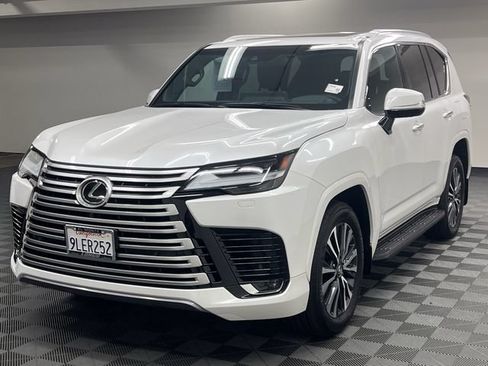 Used 2024 Lexus LX 600 4WD w/ Interior Upgrade Package image 2