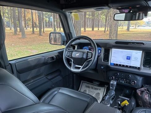 Used 2025 Ford Bronco Outer Banks image 26