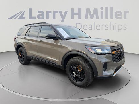 Used 2026 Ford Explorer Tremor w/ Tremor Ultimate Package AWD/4WD image 7