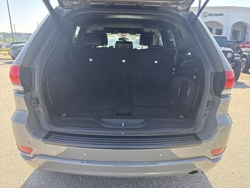 Used 2021 Jeep Grand Cherokee Laredo X AWD/4WD image 19