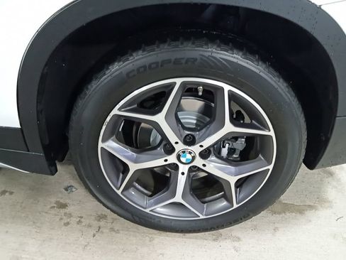 Used 2019 BMW X1 xDrive28i w/ Convenience Package AWD/4WD image 13