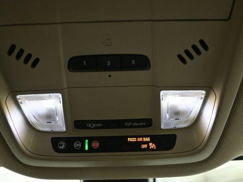 Certified 2020 Buick Enclave Essence w/ Sound and Sites Package image 22