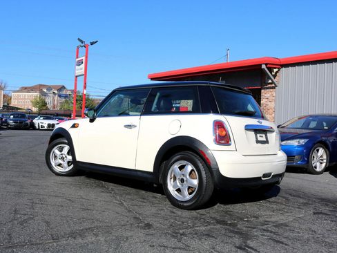 Used 2009 MINI Cooper Hardtop image 5