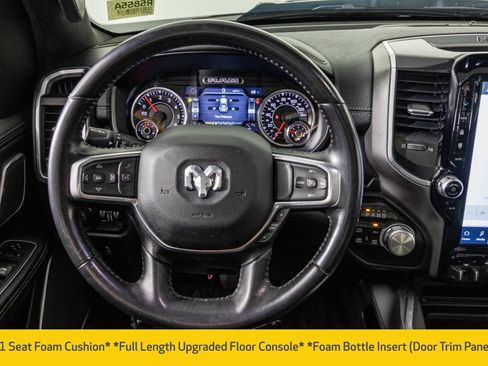 Used 2022 RAM 1500 Laramie AWD/4WD image 36