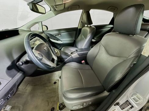 Used 2013 Toyota Prius Four image 13