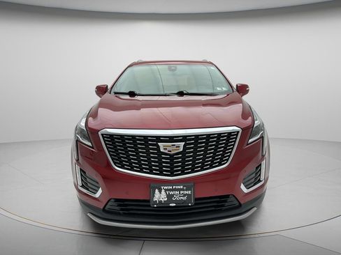 Used 2023 Cadillac XT5 Premium Luxury AWD/4WD image 2