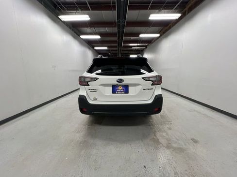 Used 2024 Subaru Outback Onyx Edition image 7