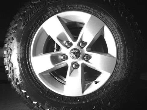 Used 2024 RAM 1500 Classic SLT AWD/4WD image 18