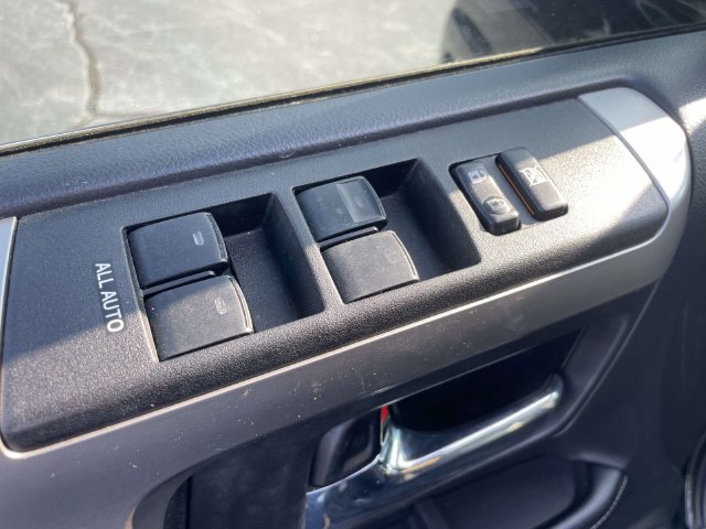 Used 2016 Toyota 4Runner Limited AWD/4WD image 15