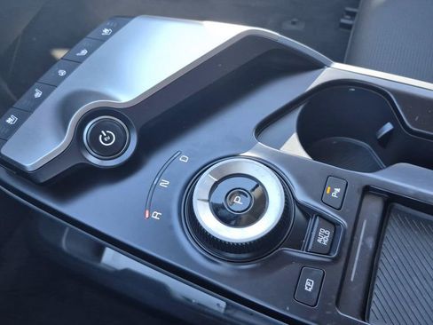 New 2025 Kia EV6 Wind image 24