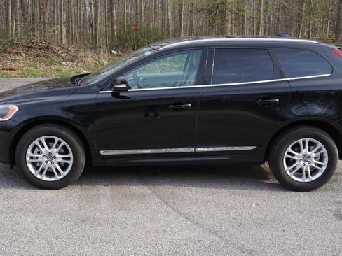 Used 2015 Volvo XC60 T5 Platinum AWD/4WD image 2