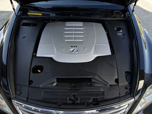 Used 2010 Lexus LS 460 image 54